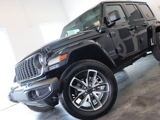 Wrangler 4xe SPORT S 2024 à Sherbrooke, Québec - 2 - w320h240cpx