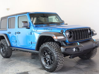 Wrangler 4xe WILLYS 2024 à Sherbrooke, Québec - 4 - w320h240cpx