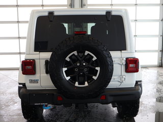 Jeep Wrangler 4xe RUBICON X 2024 à St-Jean-Sur-Richelieu, Québec - 6 - w320h240cpx