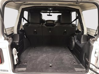 Jeep Wrangler Unlimited Sahara 2021 à St-Jean-Sur-Richelieu, Québec - 6 - w320h240cpx