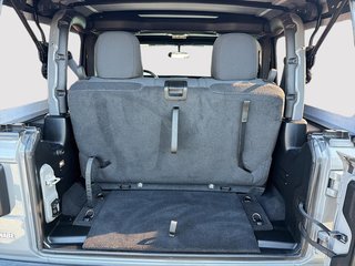 2023 Jeep Wrangler Sport S 3.6L V6 4X4 | SIEGES CHAUFFANTS in St-Jean-Sur-Richelieu, Quebec - 6 - w320h240cpx