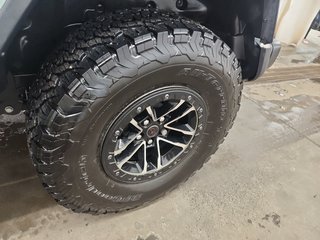 Jeep Wrangler Rubicon X V6 Extreme Recon Sky-View 2024 à St-Jean-Sur-Richelieu, Québec - 3 - w320h240cpx