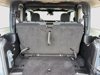 2024 Jeep Wrangler Sport S in St-Jean-Sur-Richelieu, Quebec - 6 - w320h240cpx