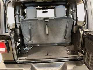 Jeep Wrangler Sport 2026 à St-Jean-Sur-Richelieu, Québec - 6 - w320h240cpx