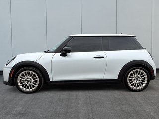 2025 MINI 3 Door Cooper C in St-Jean-Sur-Richelieu, Quebec - 5 - w320h240cpx
