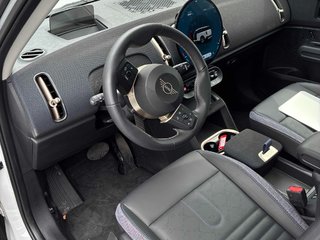 2025 MINI Countryman SE ALL4 in Sherbrooke, Quebec - 2 - w320h240cpx