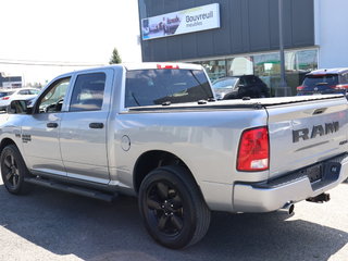 Ram 1500 Classic Express+Crew Cab+Night+Temps Froid+Remorquage 2020 à St-Jean-Sur-Richelieu, Québec - 5 - w320h240cpx