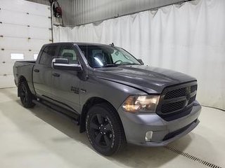 Ram 1500 Classic Express CrewCab 2021 à St-Jean-Sur-Richelieu, Québec - 5 - w320h240cpx