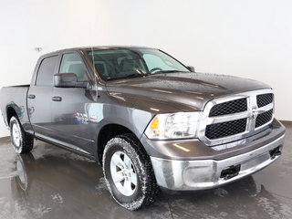 2022 Ram 1500 Classic SLT CREWCAB V8 4X4 in St-Jean-Sur-Richelieu, Quebec - 4 - w320h240cpx