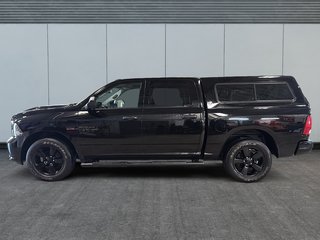 2023 Ram 1500 Classic Express Night CrewCab V8 4x4 Boite de Fibre in St-Jean-Sur-Richelieu, Quebec - 5 - w320h240cpx