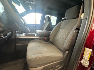 2024 Ram 1500 Classic WARLOCK in Sherbrooke, Quebec - 6 - w320h240cpx