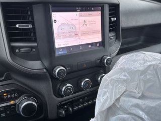 Ram 2500 Tradesman Crewcab 6.4L V8 4x4 2024 à St-Jean-Sur-Richelieu, Québec - 3 - w320h240cpx