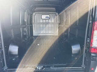 2025 Ram Promaster Cargo Van 2500 TRADESMAN W/ PASS SEAT in St-Jean-Sur-Richelieu, Quebec - 6 - w320h240cpx