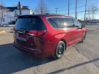 2021 Chrysler Grand Caravan SE in Paspébiac, Quebec - 4 - w320h240cpx