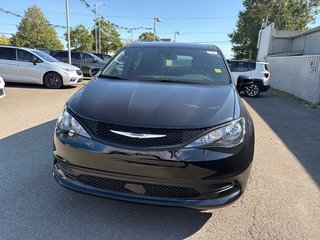 2025 Chrysler Grand Caravan SXT in Paspébiac, Quebec - 2 - w320h240cpx