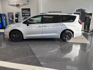 Chrysler Pacifica Hybrid PREMIUM S APPEARANCE 2024 à Paspébiac, Québec - 2 - w320h240cpx