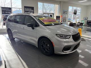 Chrysler Pacifica Hybrid PREMIUM S APPEARANCE 2024 à Paspébiac, Québec - 4 - w320h240cpx