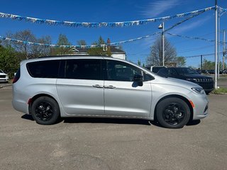 Chrysler Pacifica Hybrid PREMIUM S APPEARANCE 2024 à Paspébiac, Québec - 4 - w320h240cpx