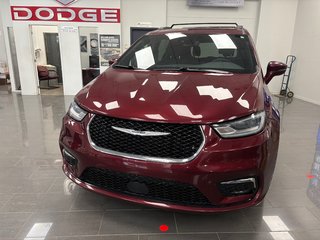 2022 Chrysler Pacifica Touring in Paspébiac, Quebec - 2 - w320h240cpx