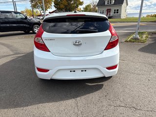 Hyundai Accent L 2017 à Paspébiac, Québec - 6 - w320h240cpx