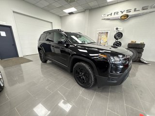Jeep Cherokee LAREDO 2026 à Paspébiac, Québec - 3 - w320h240cpx