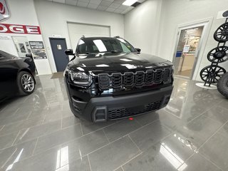 Jeep Cherokee LAREDO 2026 à Paspébiac, Québec - 2 - w320h240cpx