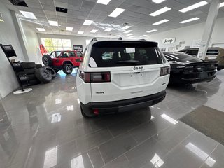 Jeep Cherokee LAREDO 2026 à Paspébiac, Québec - 6 - w320h240cpx