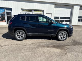 2026 Jeep Compass NORTH in Paspébiac, Quebec - 4 - w320h240cpx