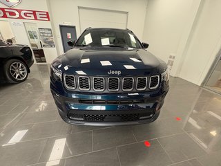 2026 Jeep Compass NORTH in Paspébiac, Quebec - 2 - w320h240cpx