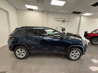 2026 Jeep Compass NORTH in Paspébiac, Quebec - 4 - w320h240cpx