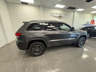 2017 Jeep Grand Cherokee Trailhawk in Paspébiac, Quebec - 4 - w320h240cpx