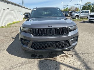 Jeep Grand Cherokee LAREDO ALTITUDE 2025 à Paspébiac, Québec - 2 - w320h240cpx