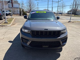 Jeep Grand Cherokee LAREDO ALTITUDE 2025 à Paspébiac, Québec - 2 - w320h240cpx