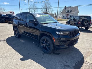 Jeep Grand Cherokee LAREDO ALTITUDE 2025 à Paspébiac, Québec - 3 - w320h240cpx