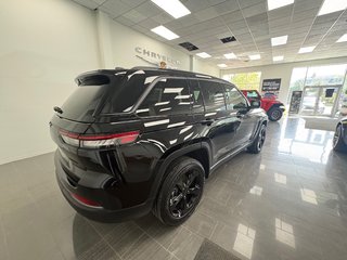 2026 Jeep Grand Cherokee ALTITUDE in Paspébiac, Quebec - 5 - w320h240cpx