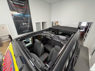 Jeep Wrangler 4-Door SAHARA 2025 à Paspébiac, Québec - 6 - w320h240cpx