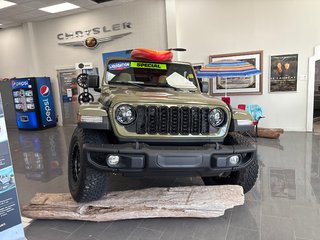 Jeep Wrangler 4xe Willys '41 2025 à Paspébiac, Québec - 2 - w320h240cpx
