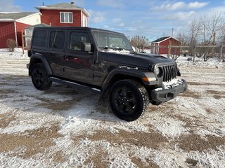 Jeep Wrangler Unlimited Sahara Altitude 2020 à Paspébiac, Québec - 3 - w320h240cpx