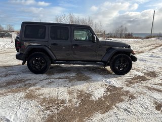 Jeep Wrangler Unlimited Sahara Altitude 2020 à Paspébiac, Québec - 4 - w320h240cpx