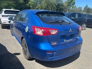 Mitsubishi Lancer Sportback LIMITRED 2017 à Paspébiac, Québec - 4 - w320h240cpx