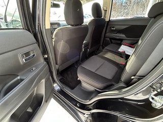 2016 Mitsubishi Outlander SE in Paspébiac, Quebec - 6 - w320h240cpx