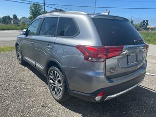 2018 Mitsubishi Outlander SE EDITION SPECIAL in Paspébiac, Quebec - 2 - w320h240cpx