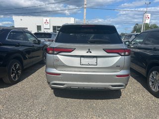 Mitsubishi Outlander LE PREMIUM 2022 à Paspébiac, Québec - 5 - w320h240cpx