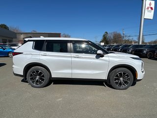Mitsubishi Outlander ES 2023 à Paspébiac, Québec - 2 - w320h240cpx