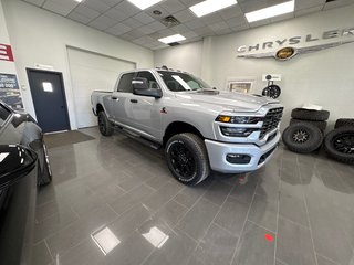 2027 Ram 2500 BLACK EXPRESS in Paspébiac, Quebec - 3 - w320h240cpx