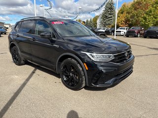 Volkswagen Tiguan Comfortline R-Line Black Edition 2023 à Paspébiac, Québec - 3 - w320h240cpx