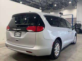 2024 Chrysler Grand Caravan SXT in Saint-Hyacinthe, Quebec - 5 - w320h240cpx