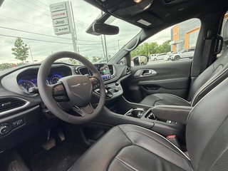 2025 Chrysler Pacifica Limited in Saint-Hyacinthe, Quebec - 6 - w320h240cpx