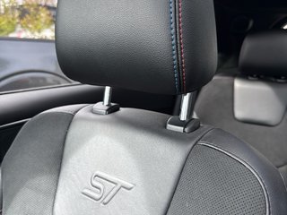 2024 Ford Edge ST AWD 2.7L V6 AWD in Sherbrooke, Quebec - 2 - w320h240cpx