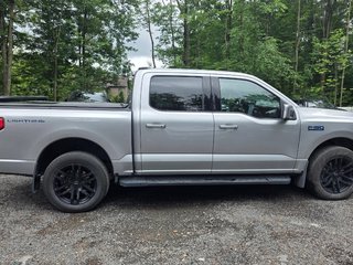 Ford F-150 Lightning LARIAT SUPERCREW AWD ELECTRIQUE 2024 à St-Jean-Sur-Richelieu, Québec - 2 - w320h240cpx